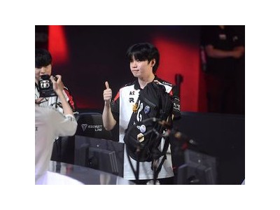 해변의 여인 히트곡에 맞춰진 시원한 경기력