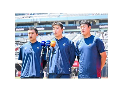 김태형 감독 선수는 야구 잘해서 팬에게 보답해야