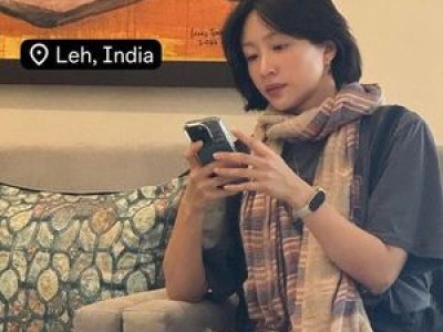 하니 결혼 연기하고 인도로 떠났다