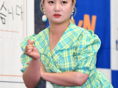 박나래 전 매니저들 갑질 폭로에 법정 공방 시작